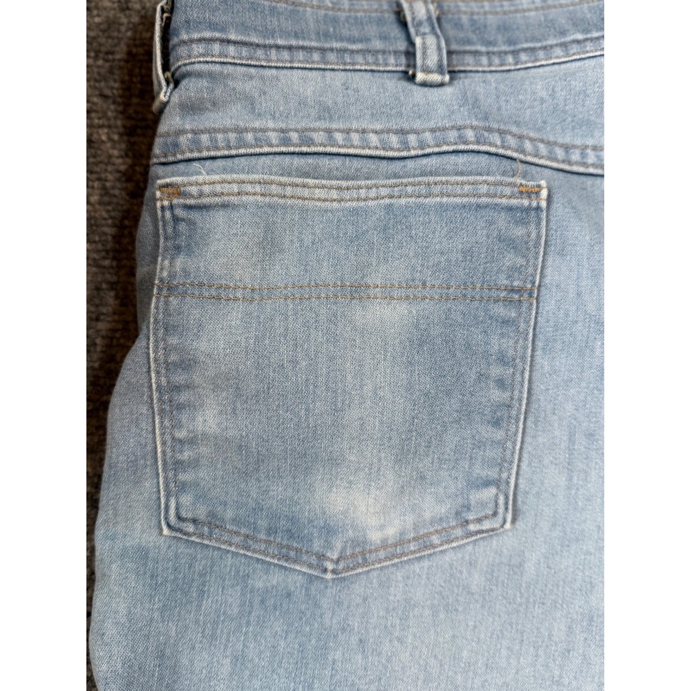 Wrangler Jeans Mens 44x30 Light Wash Vintage Straight Leg Denim 85498LB USA Made - Picture 3 of 6